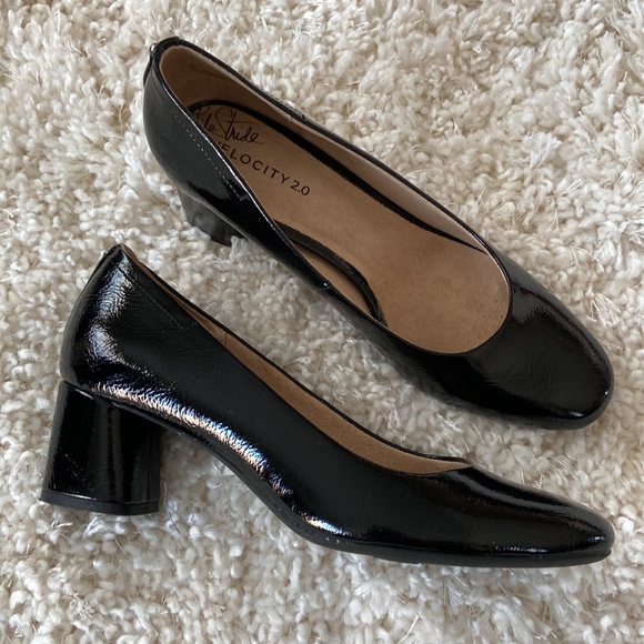 Life Stride Shoes - Life Stride Velocity 2.0 comfortable patent black wrapped block heal, size 9